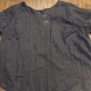 LAST CHANCE! Item will be donated 1/16/25. 
NWT Torrid Black Women's Top